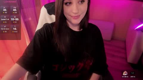 _sserendipityy_ online show from December 14, 9:10 pm