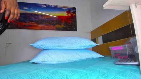 susy online show from March 10, 11:55 am