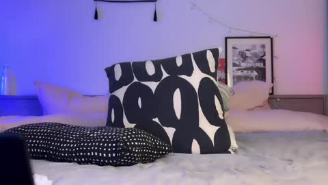 Ann online show from May 14, 11:03 pm