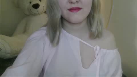 _sweet_smile_ online show from February 7, 10:02 pm