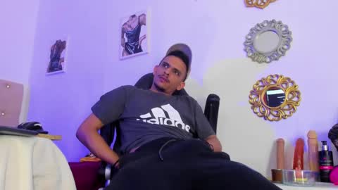 Snapshot of _tarek_ chatting on September 25, 8:38 pm _tarek_ online show from September 25, 8:38 pm