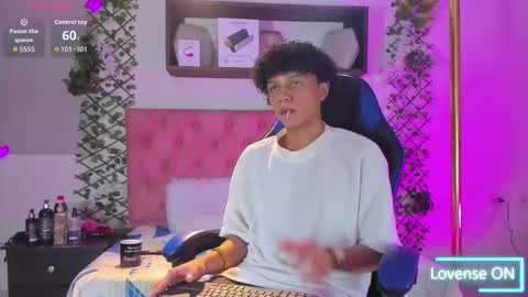 Taylor online show from February 10, 8:56 pm