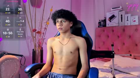 Taylor online show from March 30, 9:26 pm