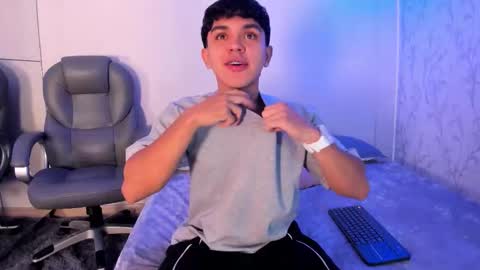 _taylorblack online show from February 4, 11:36 am