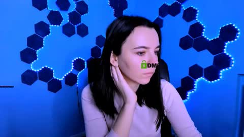 _tessa_moon online show from February 10, 9:45 am