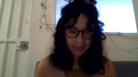 _tutti_frutti_ online show from February 12, 12:05 am