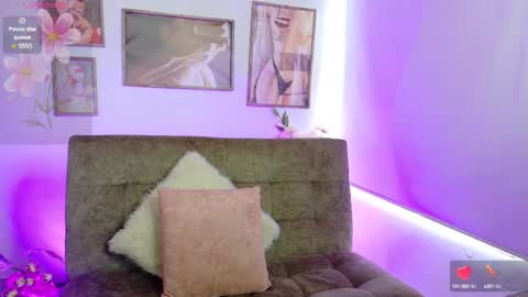 _tyleer_ online show from September 23, 7:09 pm