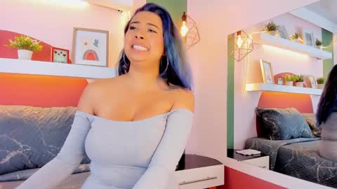 Snapshot of _valeryboobs_ chatting on October 22, 3:03 pm _valeryboobs_ online show from October 22, 3:03 pm