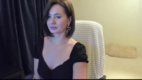 _vallylove online show from November 16, 9:50 pm