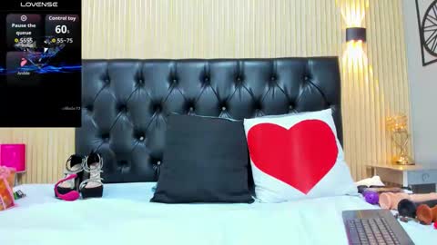 Veronica  online show from May 10, 4:52 am