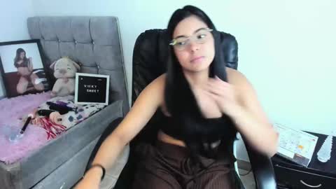 Vicky online show from February 27, 11:04 pm