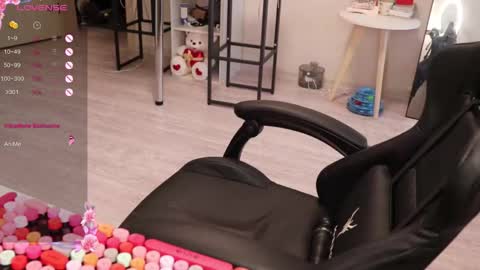 Alis online show from November 2, 7:52 am