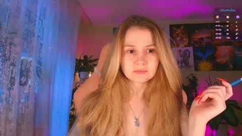 Enni online show from November 25, 8:02 am