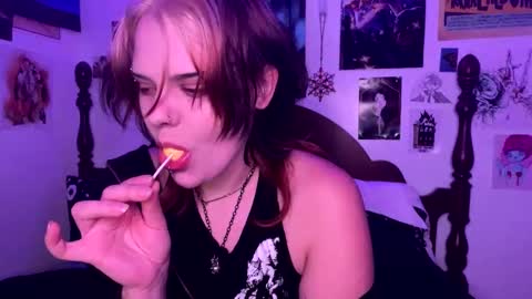 _xxalexx online show from September 13, 4:37 am