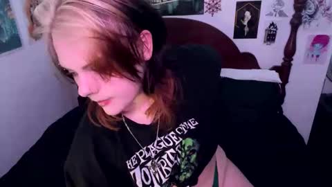 _xxalexx online show from October 1, 2:32 am