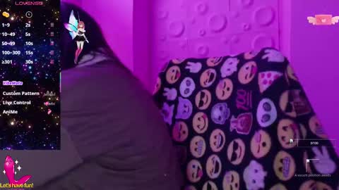 Yuyi online show from November 13, 12:30 pm