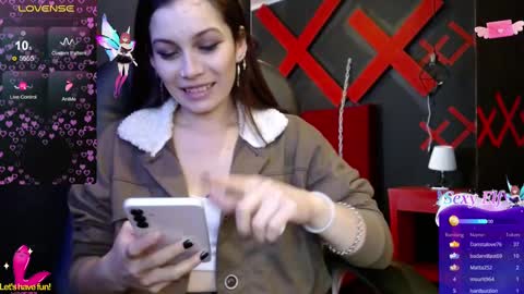 Snapshot of _yuyi chatting on March 8, 5:22 pm Yuyi online show from March 8, 5:22 pm