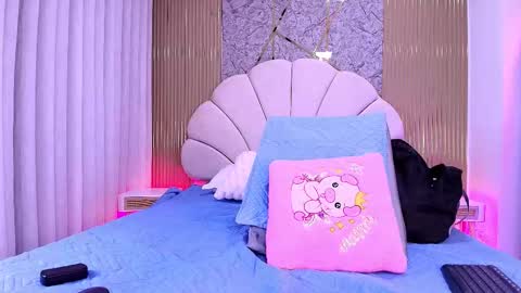 Aisha online show from November 19, 11:53 am