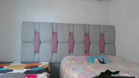 a_g_b online show from September 16, 3:48 pm