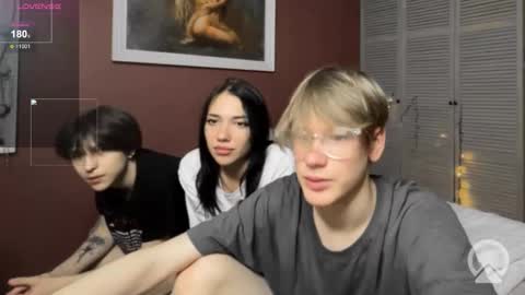 Kris Michael online show from October 24, 9:37 pm