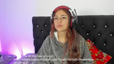 A Sexy Couple online show from November 27, 8:05 pm