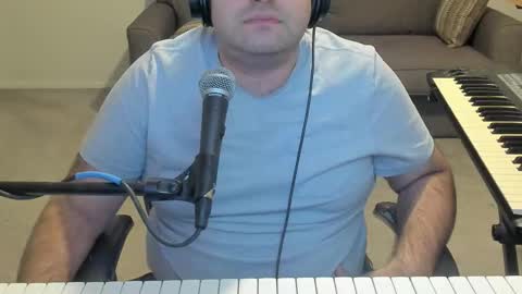 Aaron online show from February 7, 12:24 am