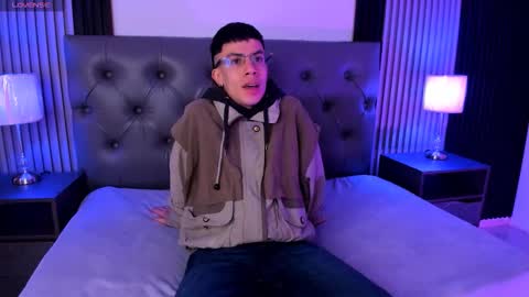 aaron online show from February 15, 1:10 pm