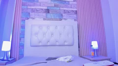 aaron online show from February 18, 12:32 am