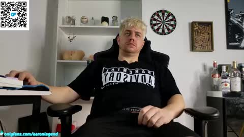 Aaron  online show from April 11, 5:45 am