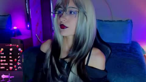 Abby online show from February 9, 7:49 pm