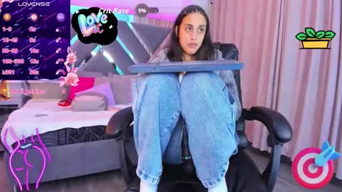 abby_esposiito online show from March 4, 6:27 pm