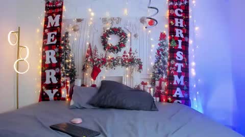 Abby online show from December 18, 11:44 pm