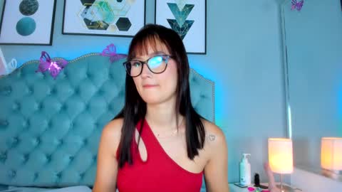 Abby  online show from February 7, 2:37 pm