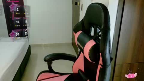 ABBY  online show from July 27, 7:33 pm