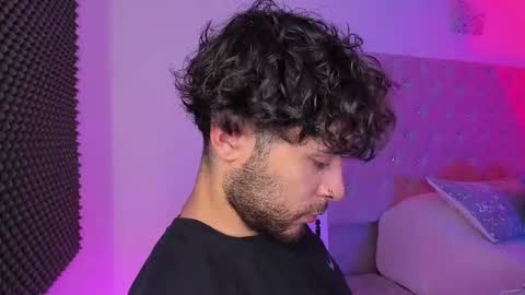 START TRANSMISSION ---- AM COLOMBIA TIME online show from November 10, 11:46 am