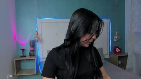 Abby Dixon  online show from November 20, 3:31 pm