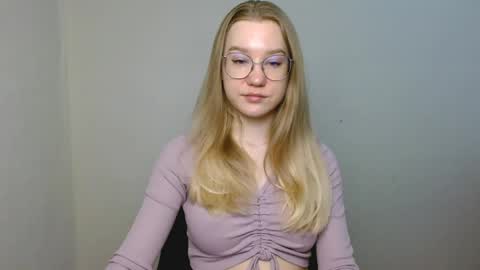 Abby Lovense is active online show from April 5, 3:31 pm