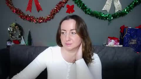abbytaylorr online show from December 17, 7:26 am