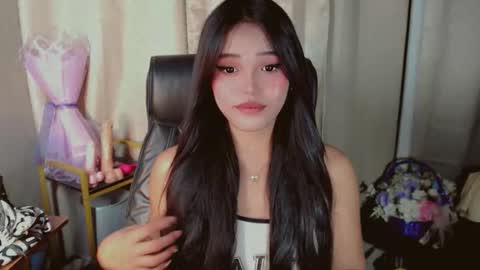 Abetterchristine online show from April 2, 3:47 am