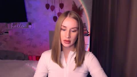 Anna online show from November 16, 6:54 pm