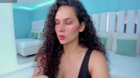 Abigail Weiss online show from February 25, 4:57 pm