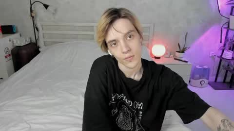 abslut online show from May 28, 12:36 pm