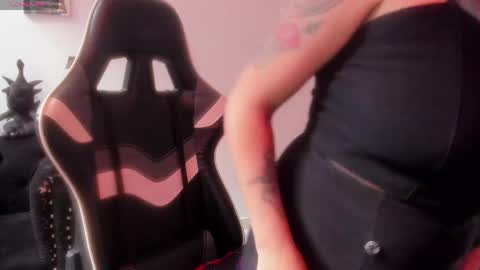 Alice online show from April 13, 6:56 pm