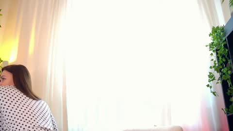 Lana online show from April 12, 10:30 am