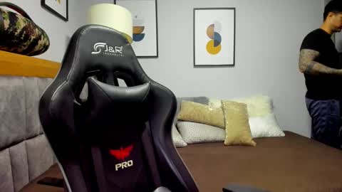 adam clarke online show from December 17, 12:45 pm