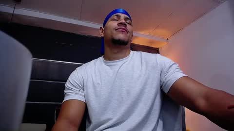 adam_fit19cm online show from September 26, 2:14 pm