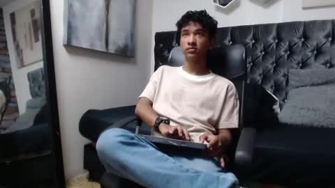 adam_ford1 online show from January 13, 6:37 pm