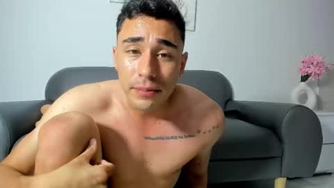 adam_grey_ online show from January 5, 5:27 pm