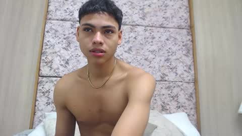 adam_piarse online show from February 13, 1:58 pm