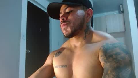 adam shilder7 online show from February 9, 8:44 pm